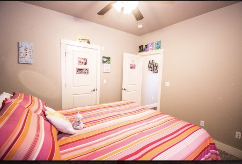 4 Bedrooms Bedrooms, ,3 BathroomsBathrooms,Residential,Single Family,Connell,1.5,132373