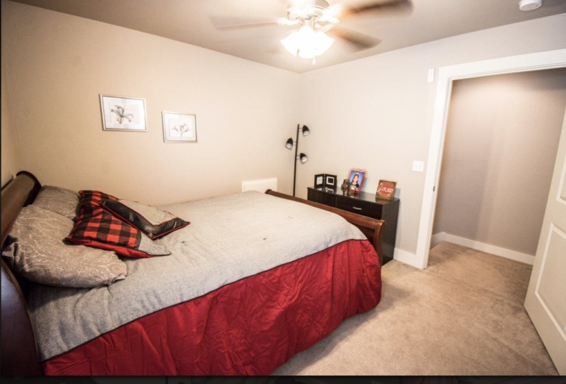 4 Bedrooms Bedrooms, ,3 BathroomsBathrooms,Residential,Single Family,Connell,1.5,132373