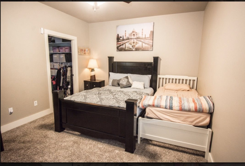 4 Bedrooms Bedrooms, ,3 BathroomsBathrooms,Residential,Single Family,Connell,1.5,132373