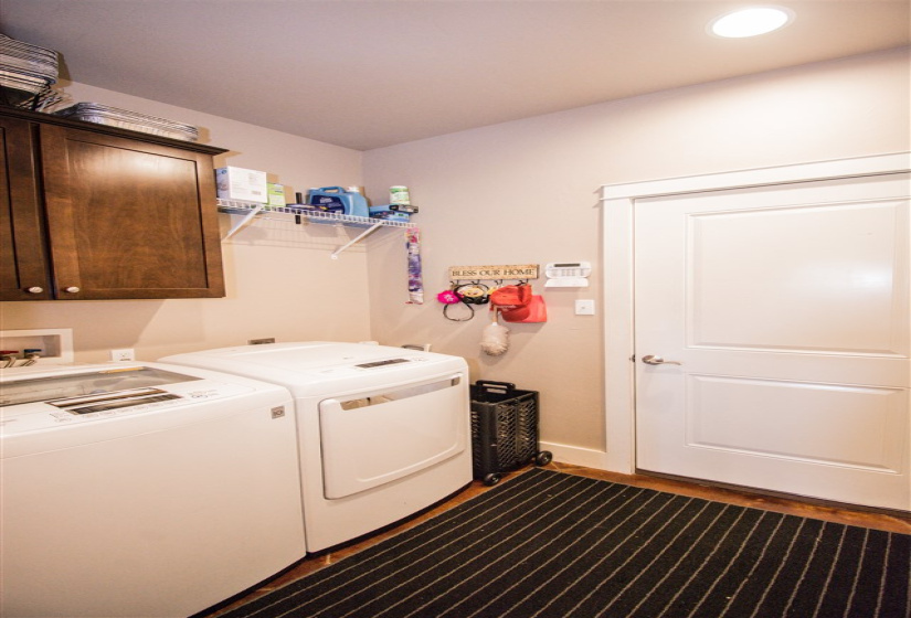 4 Bedrooms Bedrooms, ,3 BathroomsBathrooms,Residential,Single Family,Connell,1.5,132373