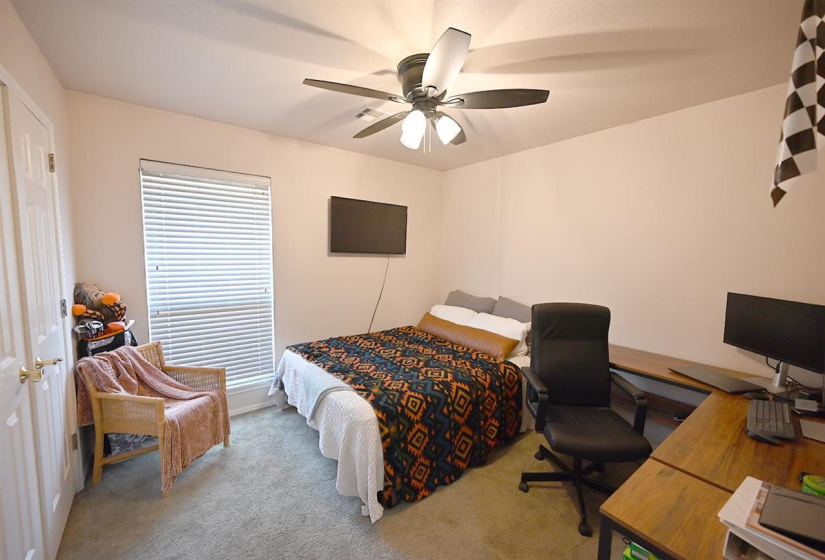 3 Bedrooms Bedrooms, 0 ,2 BathroomsBathrooms,Residential,Single Family,Windsor,1,132374