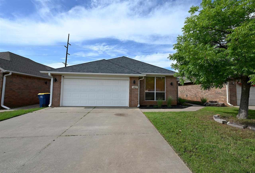 3 Bedrooms Bedrooms, 0 ,2 BathroomsBathrooms,Residential,Single Family,Windsor,1,132374