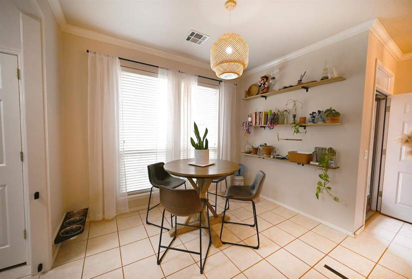 3 Bedrooms Bedrooms, 0 ,2 BathroomsBathrooms,Residential,Single Family,Windsor,1,132374