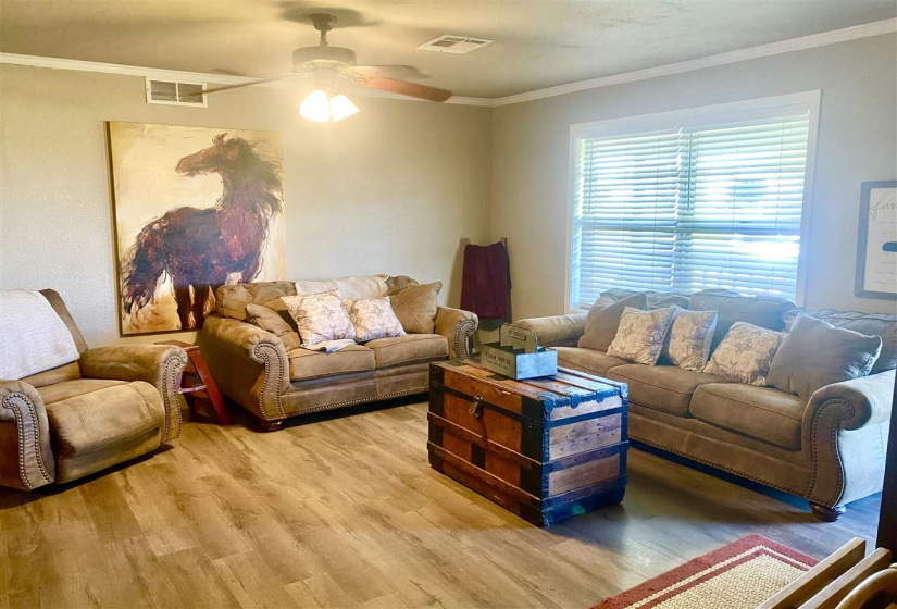 4 Bedrooms Bedrooms, ,2 BathroomsBathrooms,Residential,Single Family,Washington,1,132375