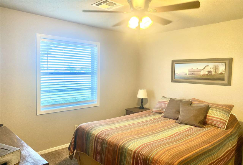 4 Bedrooms Bedrooms, ,2 BathroomsBathrooms,Residential,Single Family,Washington,1,132375