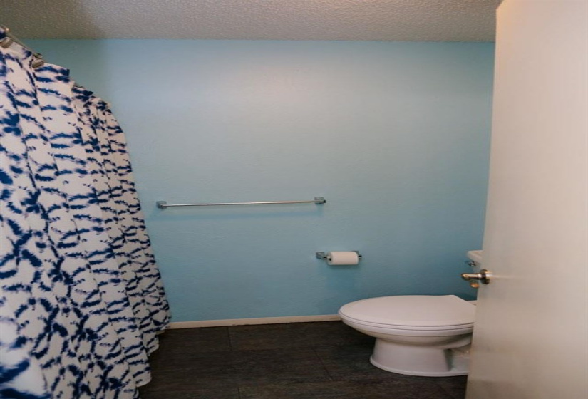 3 Bedrooms Bedrooms, 0 ,2 BathroomsBathrooms,Residential,Single Family,31st,1,132376