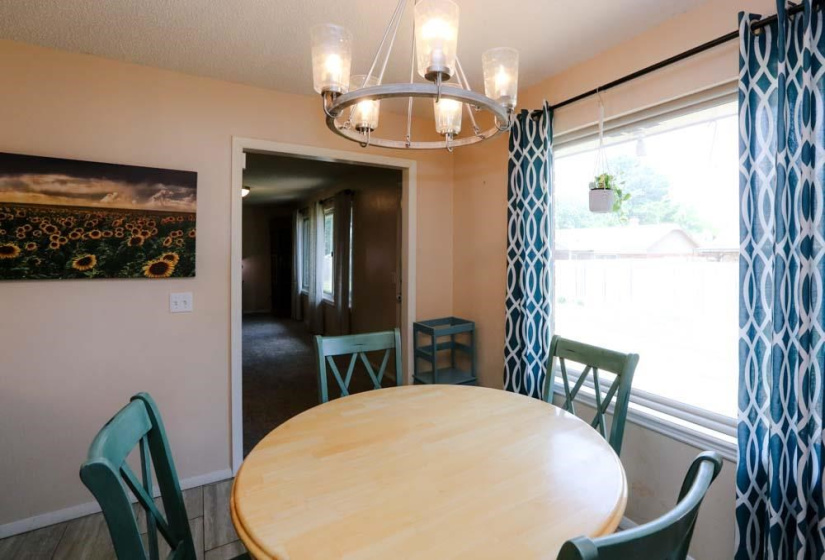 3 Bedrooms Bedrooms, 0 ,2 BathroomsBathrooms,Residential,Single Family,31st,1,132376