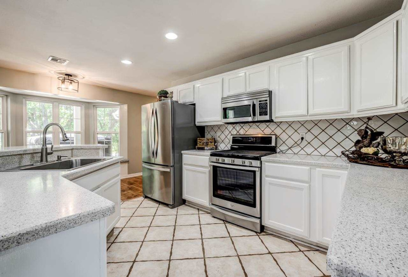 4 Bedrooms Bedrooms, 0 ,2 BathroomsBathrooms,Residential,Single Family,Hidden Oaks,2,132380