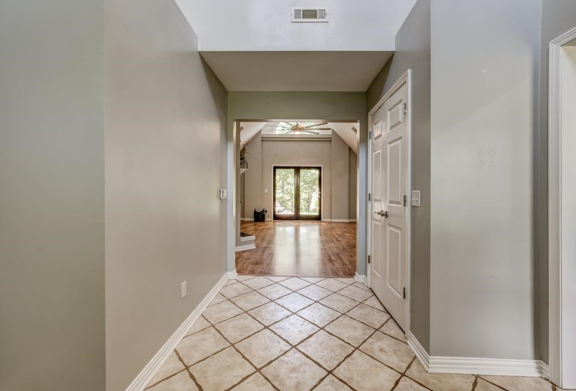 4 Bedrooms Bedrooms, 0 ,2 BathroomsBathrooms,Residential,Single Family,Hidden Oaks,2,132380