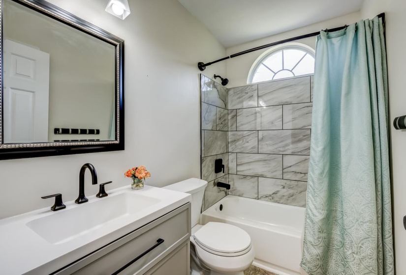 4 Bedrooms Bedrooms, 0 ,2 BathroomsBathrooms,Residential,Single Family,Hidden Oaks,2,132380