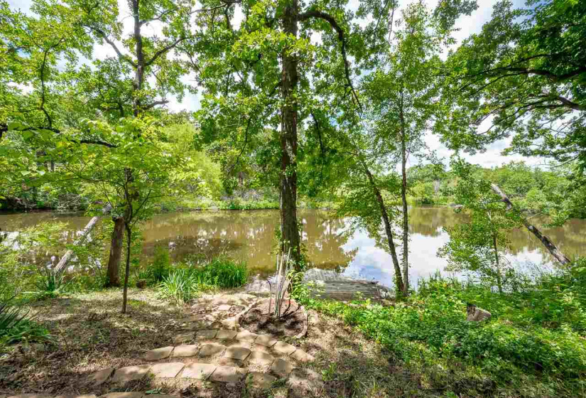 4 Bedrooms Bedrooms, 0 ,2 BathroomsBathrooms,Residential,Single Family,Hidden Oaks,2,132380