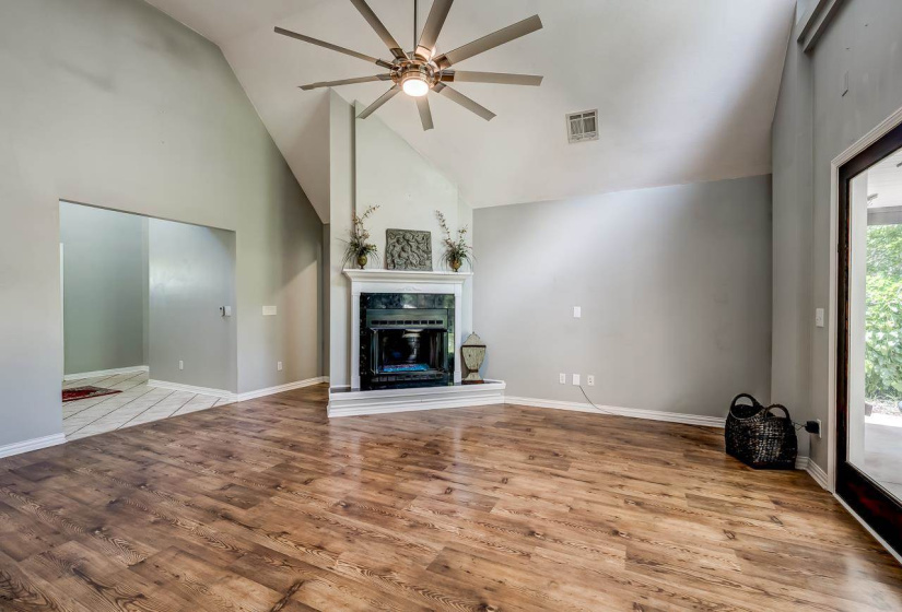 4 Bedrooms Bedrooms, 0 ,2 BathroomsBathrooms,Residential,Single Family,Hidden Oaks,2,132380