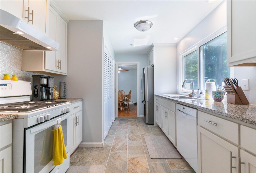 3 Bedrooms Bedrooms, ,2 BathroomsBathrooms,Residential,Single Family,Crescent,1.5,132381