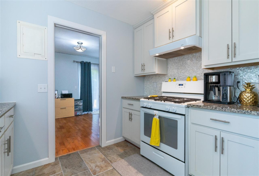 3 Bedrooms Bedrooms, ,2 BathroomsBathrooms,Residential,Single Family,Crescent,1.5,132381