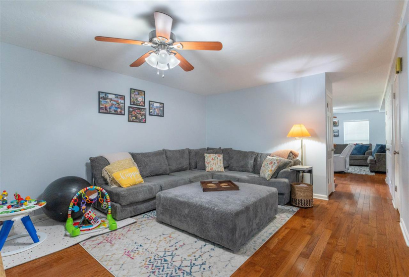 3 Bedrooms Bedrooms, ,2 BathroomsBathrooms,Residential,Single Family,Crescent,1.5,132381