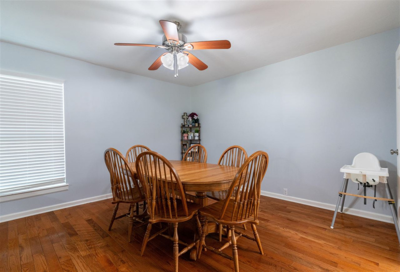 3 Bedrooms Bedrooms, ,2 BathroomsBathrooms,Residential,Single Family,Crescent,1.5,132381
