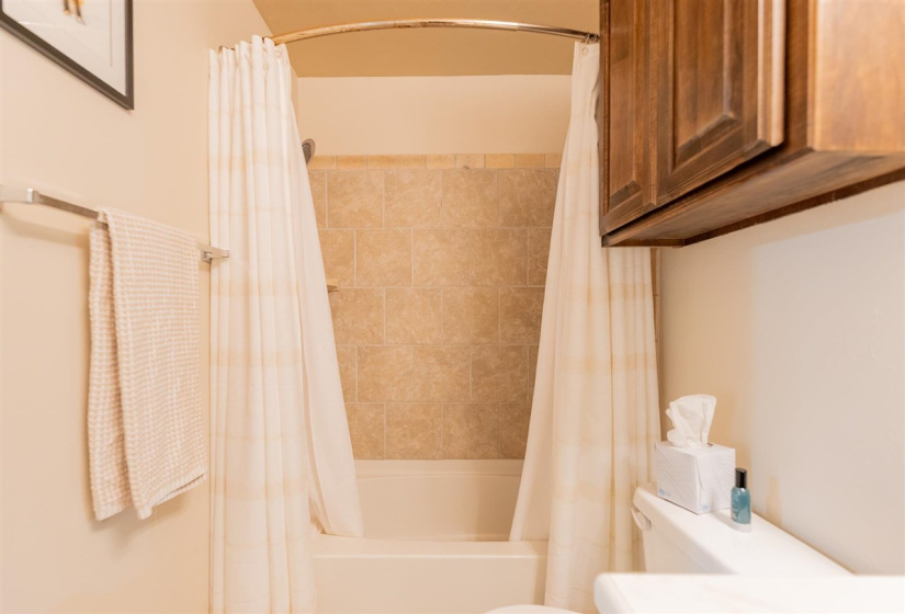 3 Bedrooms Bedrooms, 0 ,2 BathroomsBathrooms,Residential,Single Family,Aggie,1,132382