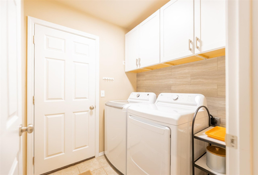3 Bedrooms Bedrooms, 0 ,2 BathroomsBathrooms,Residential,Single Family,Aggie,1,132382