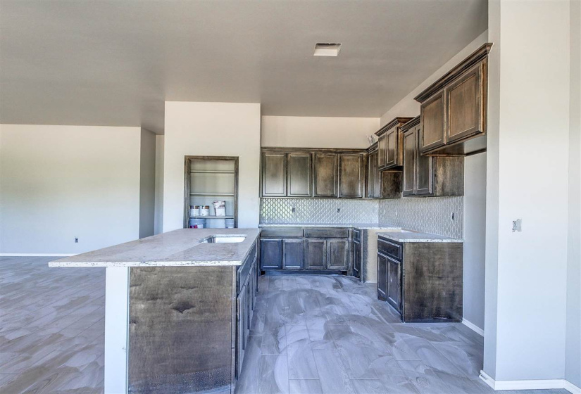 5 Bedrooms Bedrooms, ,3 BathroomsBathrooms,Residential,Single Family,Cover,1,132383