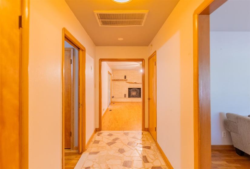 3 Bedrooms Bedrooms, 0 ,2 BathroomsBathrooms,Residential,Single Family,9th,1,132387