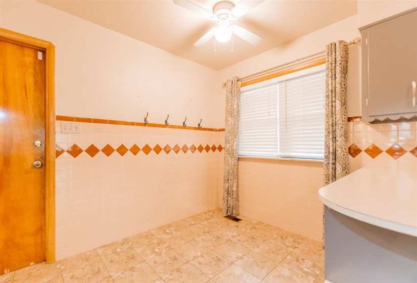 3 Bedrooms Bedrooms, 0 ,2 BathroomsBathrooms,Residential,Single Family,9th,1,132387