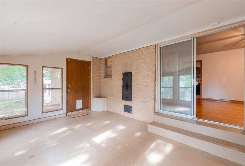 3 Bedrooms Bedrooms, 0 ,2 BathroomsBathrooms,Residential,Single Family,9th,1,132387