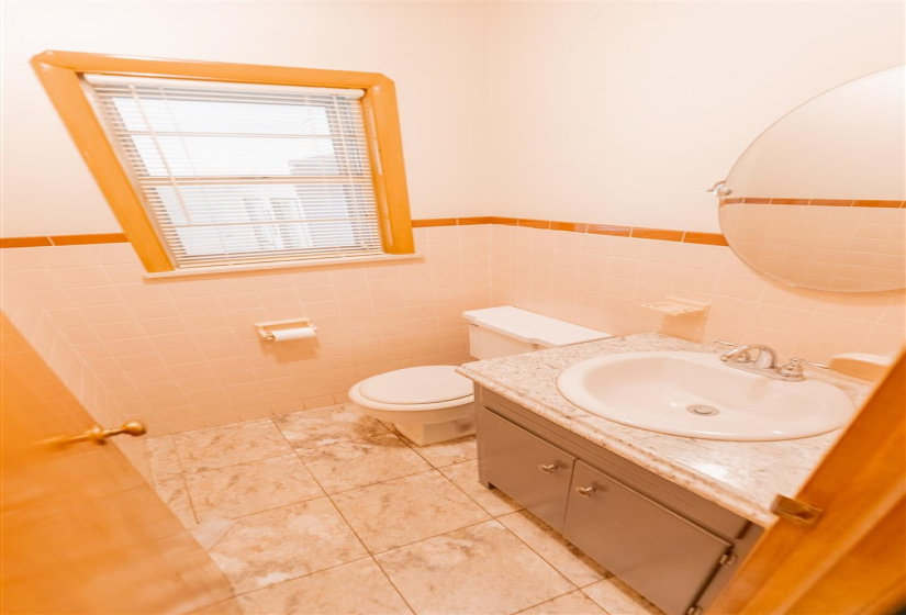 3 Bedrooms Bedrooms, 0 ,2 BathroomsBathrooms,Residential,Single Family,9th,1,132387