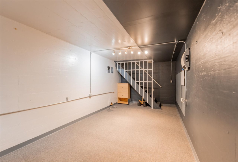3 Bedrooms Bedrooms, 0 ,2 BathroomsBathrooms,Residential,Single Family,9th,1,132387