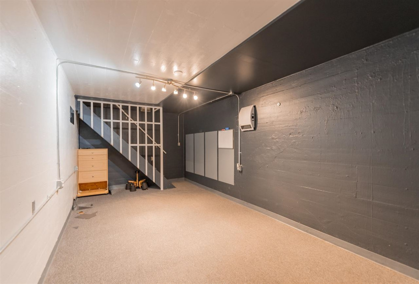 3 Bedrooms Bedrooms, 0 ,2 BathroomsBathrooms,Residential,Single Family,9th,1,132387
