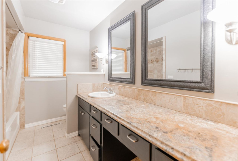 3 Bedrooms Bedrooms, 0 ,2 BathroomsBathrooms,Residential,Single Family,9th,1,132387