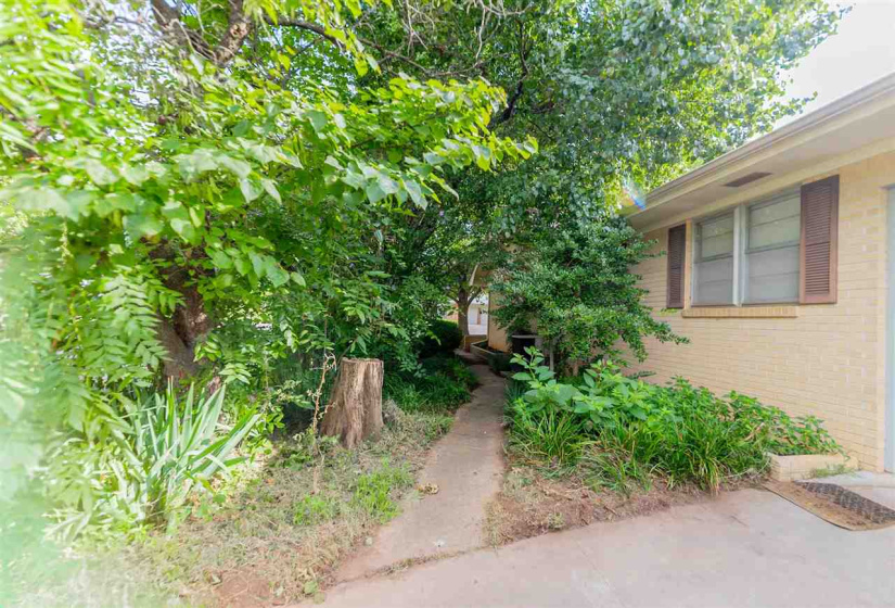 3 Bedrooms Bedrooms, 0 ,2 BathroomsBathrooms,Residential,Single Family,9th,1,132387