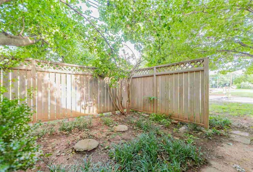3 Bedrooms Bedrooms, 0 ,2 BathroomsBathrooms,Residential,Single Family,9th,1,132387