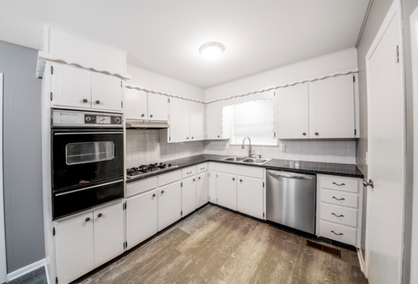 3 Bedrooms Bedrooms, ,2 BathroomsBathrooms,Residential,Single Family,Virginia,1,132389