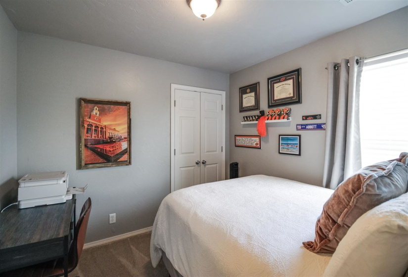 3 Bedrooms Bedrooms, 0 ,2 BathroomsBathrooms,Residential,Single Family,Lauren,1,132396