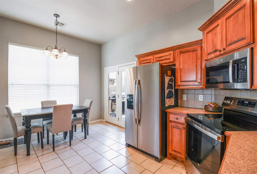 3 Bedrooms Bedrooms, 0 ,2 BathroomsBathrooms,Residential,Single Family,Lauren,1,132396