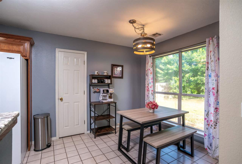 4 Bedrooms Bedrooms, 0 ,2 BathroomsBathrooms,Residential,Single Family,1st,1,132398