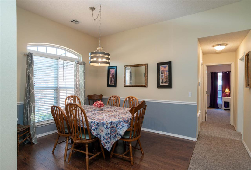 4 Bedrooms Bedrooms, 0 ,2 BathroomsBathrooms,Residential,Single Family,1st,1,132398