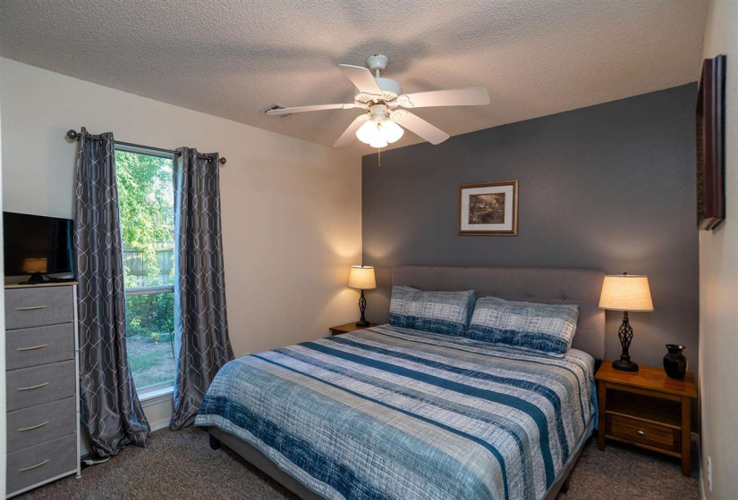 4 Bedrooms Bedrooms, 0 ,2 BathroomsBathrooms,Residential,Single Family,1st,1,132398