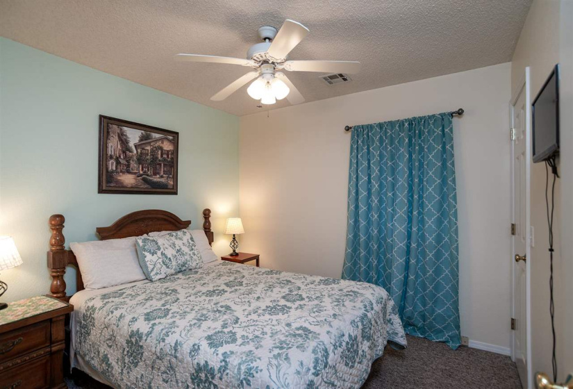 4 Bedrooms Bedrooms, 0 ,2 BathroomsBathrooms,Residential,Single Family,1st,1,132398