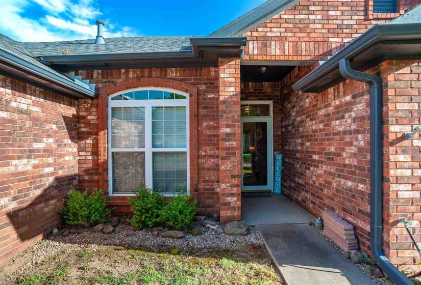 4 Bedrooms Bedrooms, 0 ,2 BathroomsBathrooms,Residential,Single Family,1st,1,132398