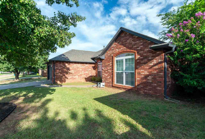 4 Bedrooms Bedrooms, 0 ,2 BathroomsBathrooms,Residential,Single Family,1st,1,132398