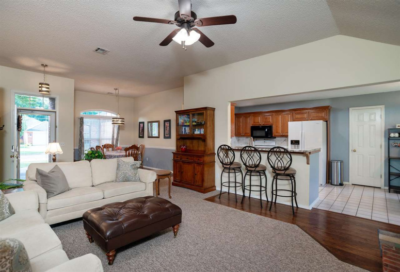 4 Bedrooms Bedrooms, 0 ,2 BathroomsBathrooms,Residential,Single Family,1st,1,132398