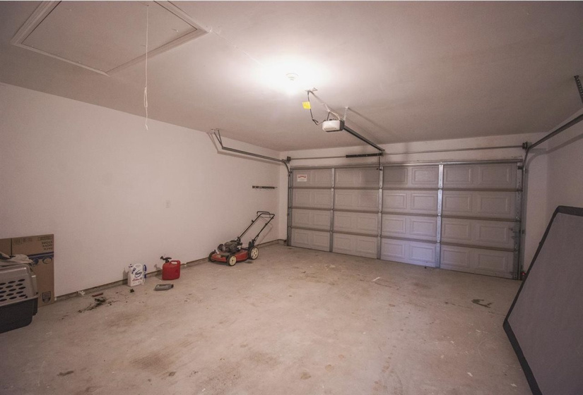 3 Bedrooms Bedrooms, 0 ,2 BathroomsBathrooms,Residential,Single Family,Kinder Wells,1,132400