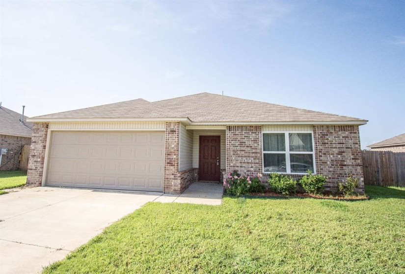 3 Bedrooms Bedrooms, 0 ,2 BathroomsBathrooms,Residential,Single Family,Kinder Wells,1,132400