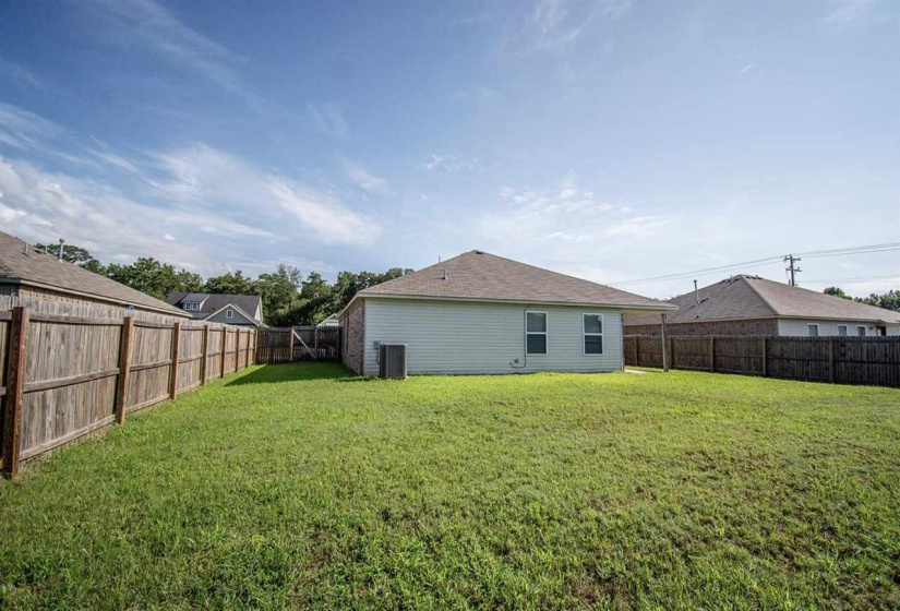 3 Bedrooms Bedrooms, 0 ,2 BathroomsBathrooms,Residential,Single Family,Kinder Wells,1,132400