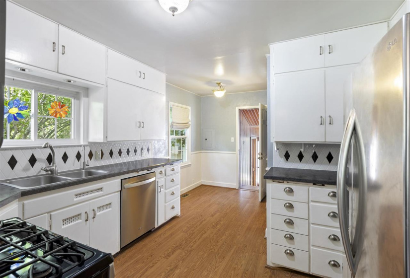 4 Bedrooms Bedrooms, 0 ,2 BathroomsBathrooms,Residential,Single Family,Washington,2,132405