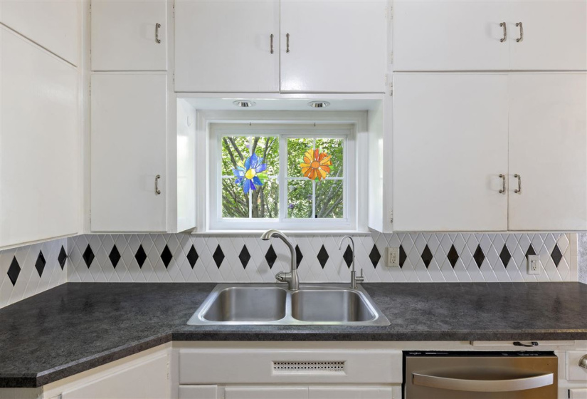 4 Bedrooms Bedrooms, 0 ,2 BathroomsBathrooms,Residential,Single Family,Washington,2,132405