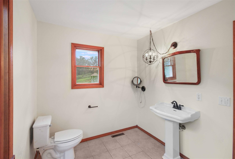 6 Bedrooms Bedrooms, 0 ,3 BathroomsBathrooms,Residential,Single Family,128th,2,132429