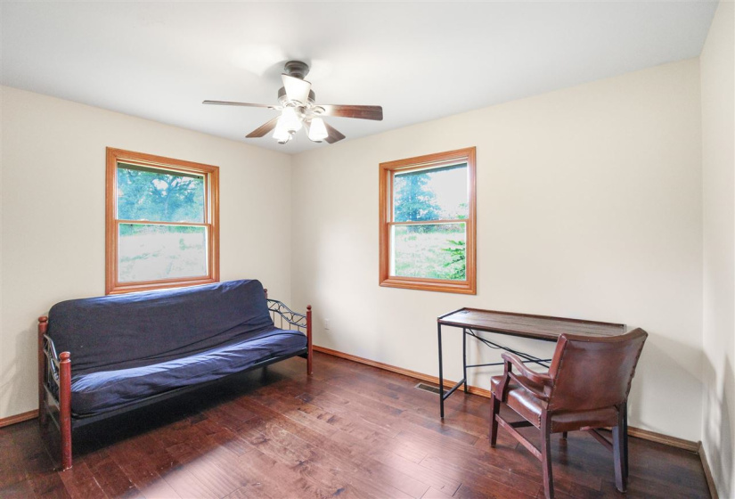 6 Bedrooms Bedrooms, 0 ,3 BathroomsBathrooms,Residential,Single Family,128th,2,132429