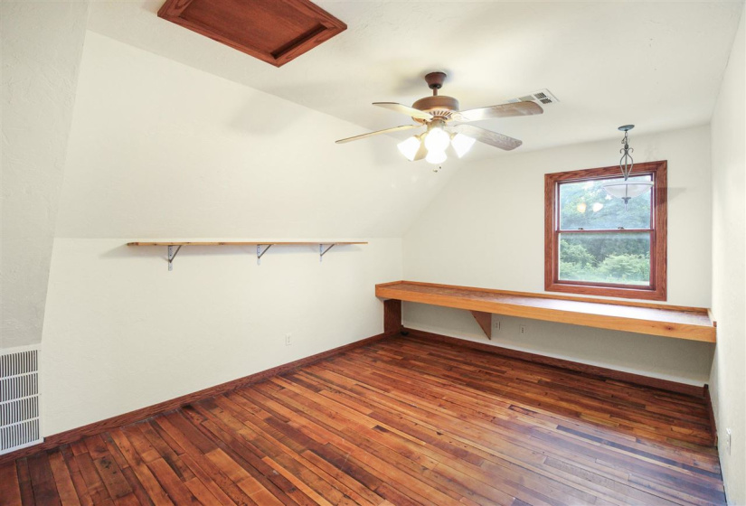 6 Bedrooms Bedrooms, 0 ,3 BathroomsBathrooms,Residential,Single Family,128th,2,132429
